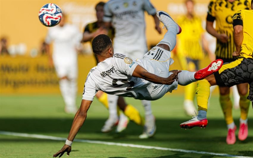 Real Madrid Tumbangkan Dortmund 3-2 Lewat Drama di Akhir, 'Chaos' di 10 Menit Terakhir