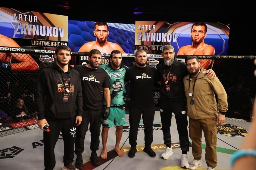 Khabib Dampingi di Sudut Oktagon PFL Cape Town: Zaynukov Menang Mutlak, Magomedov Kalah Tipis dari AJ McKee