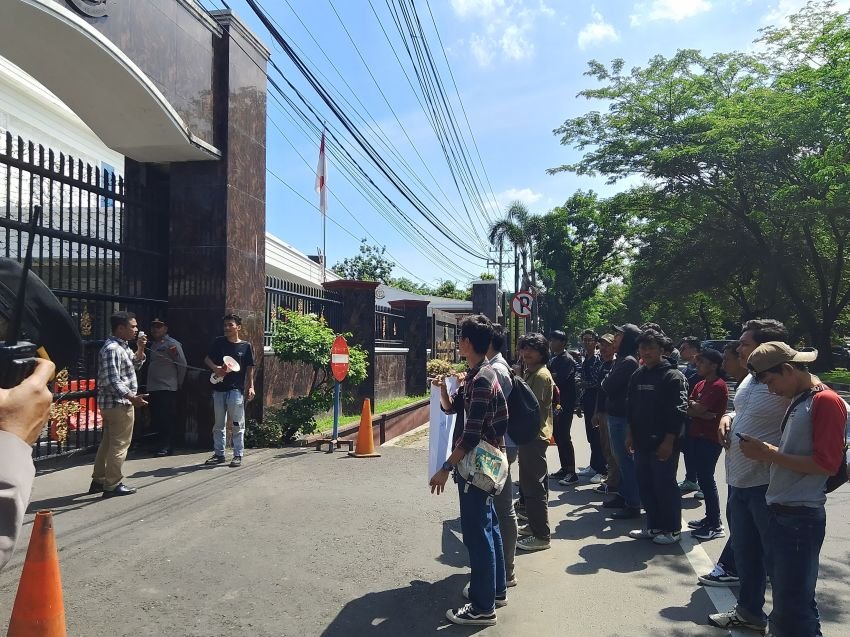 Mahasiswa dan Pemuda Desak Kejati Sumut Usut Dugaan Korupsi Proyek Miliaran Rupiah di Labura