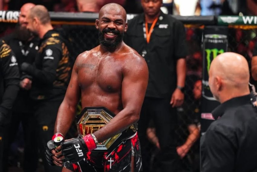 Jon Jones Umumkan Pensiun, tapi Isyaratkan Comeback: Semua Orang Suka Kisah Comeback yang Hebat