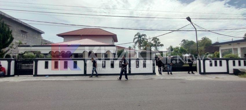 KPK Geledah Rumah dan Kantor Direktur PT DNG di Padang Sidimpuan