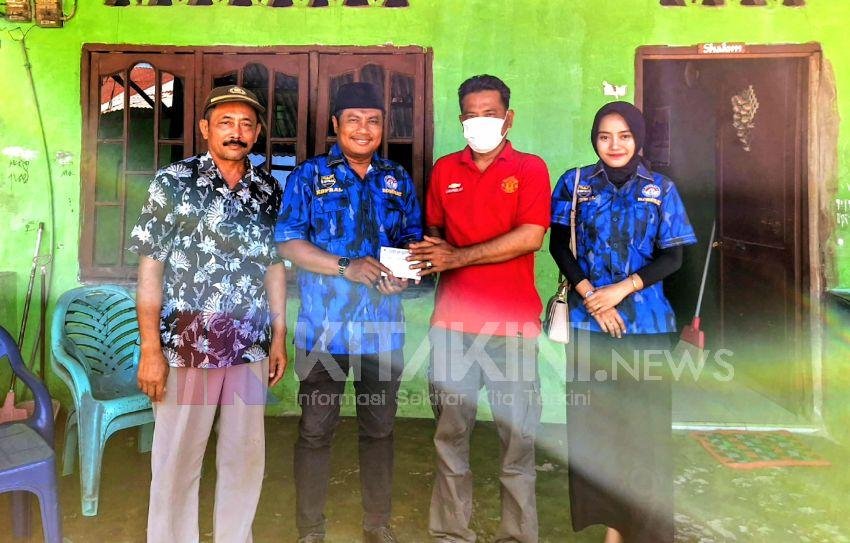 Pimpinan DPRD Sumut Beri Santunan Korban Meninggal Tertimpa Pohon di Alun-alun Stabat
