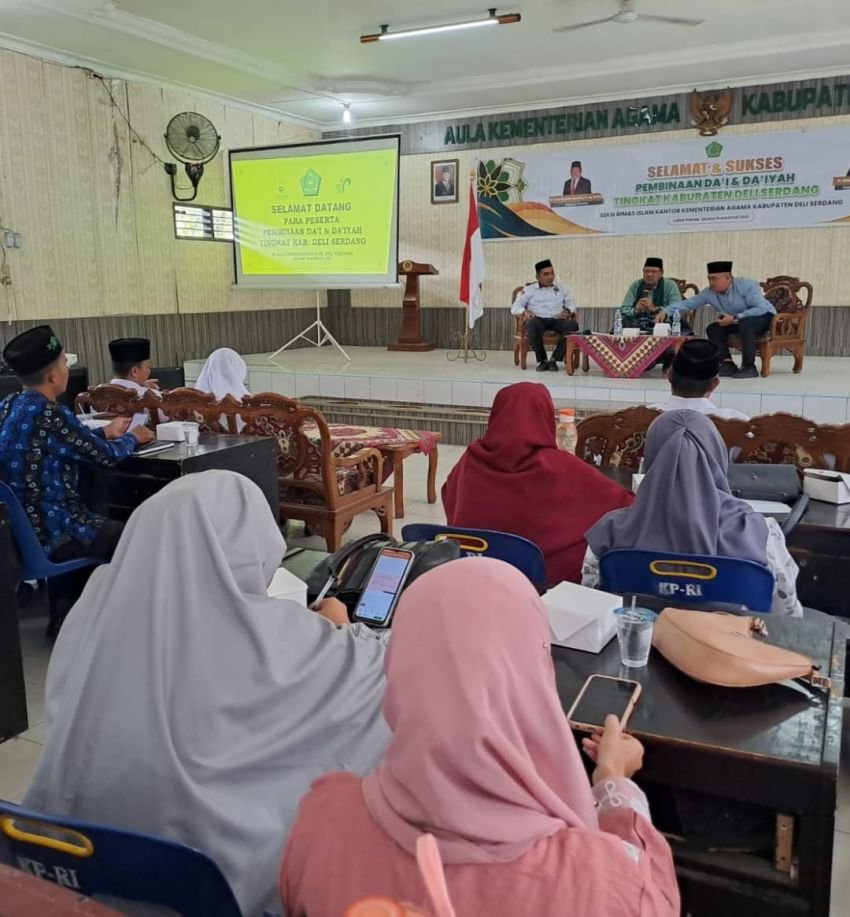 Ka Kemenag Deli Serdang Buka Pembinaan Da&rsquo;i dan Da&rsquo;iyah