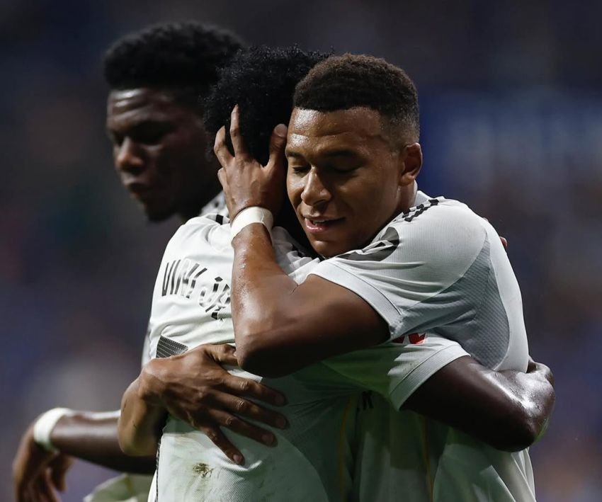 Real Madrid Perkasa di Kandang Real Oviedo: Mbapp&eacute; Brace, Vin&iacute;cius Tutup Kemenangan 3-0