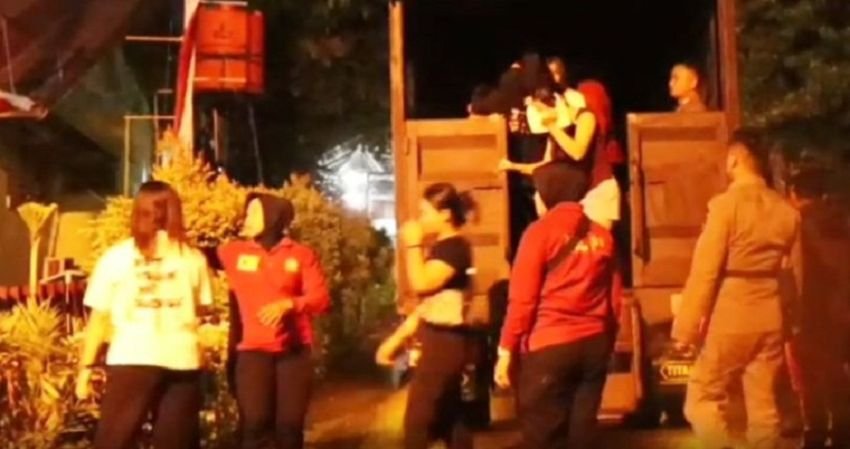 Gelar Razia Pengawasan, Satpol PP Padang tertibkan Pemandu THM dan Pasangan Ilegal