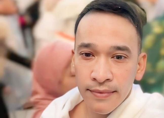 Tak Bisa Bahasa Inggris, Ruben Onsu Kelaparan di Pesawat