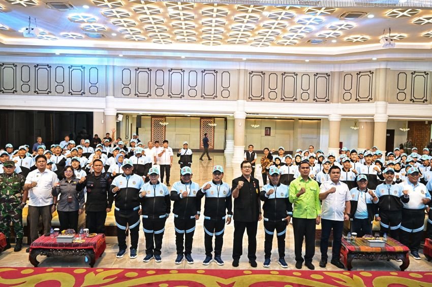 Togap Lepas Kontingen Perdana Atlet PON Bela Diri 2025