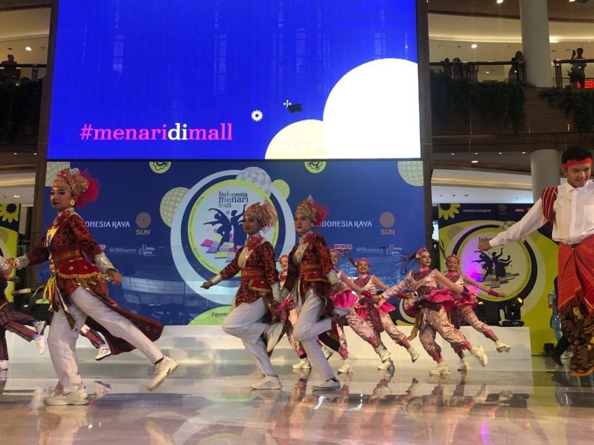 Ratusan Pecinta Tari Ramaikan Indonesia Menari 2025 di Medan