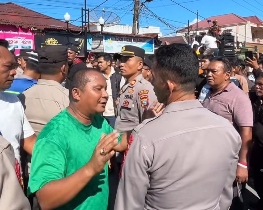 Anggota DPRD Sumut Dalam Bentrok Massa di Tapteng