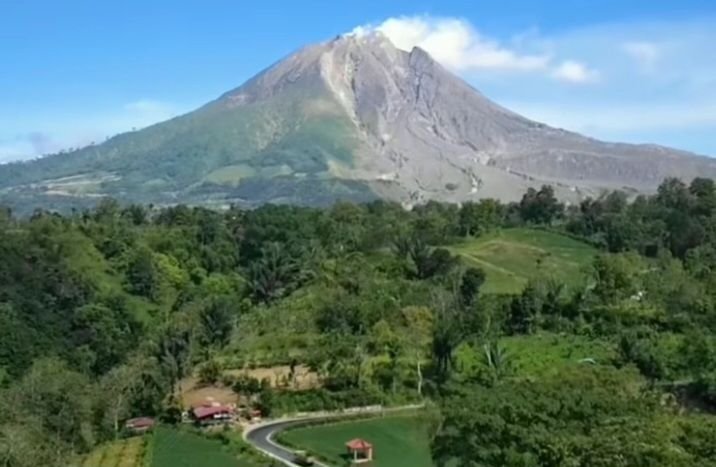 Inggris Sarankan Warganya Berhati-hati ke Indonesia