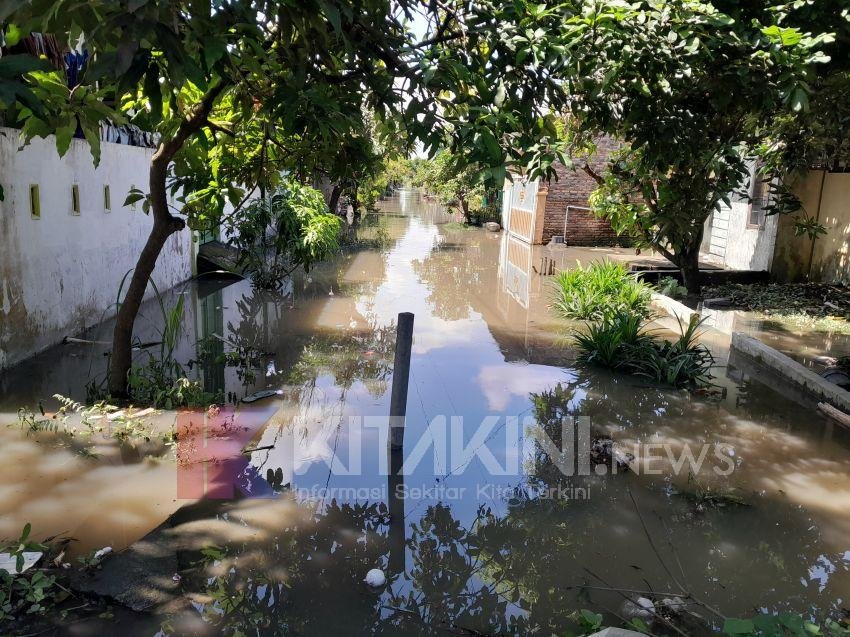 Banjir Rendam Komplek Griya 3 Martubung, Tangkahan, Medan Labuhan
