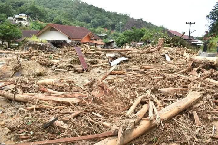 Korban Meninggal Dunia Tercatat 47 Orang dan Ribuan Mengungsi di Kota Sibolga