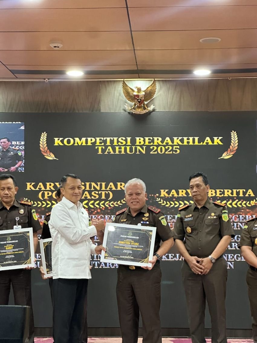 Kejari Belawan Raih Penghargaan WBK 2025 dari Jaksa Agung