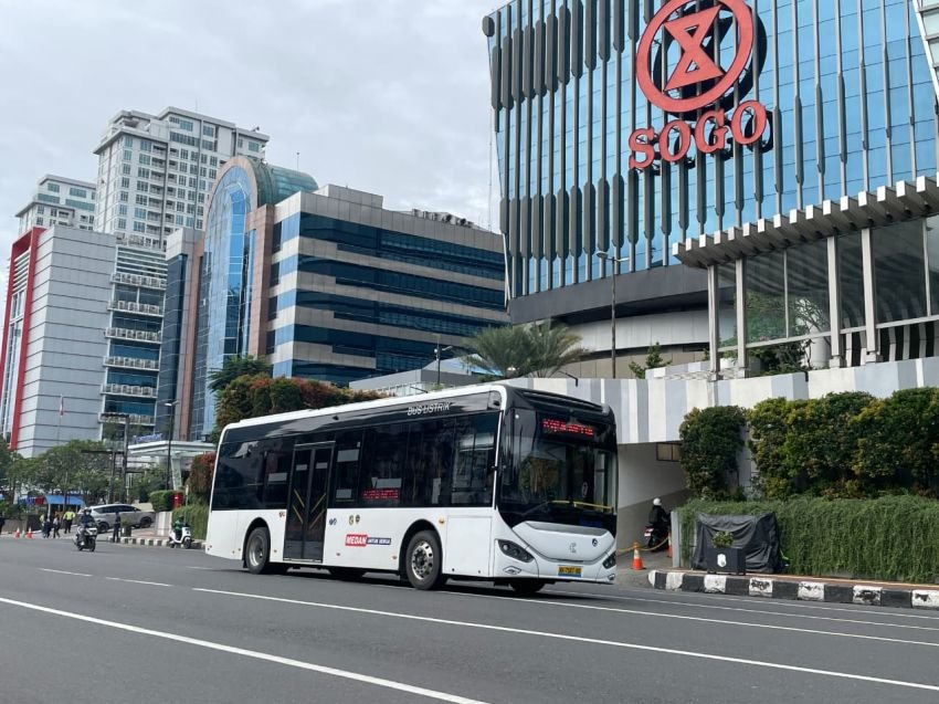 Penumpang Bus Listrik Capai 2,7 Juta di Tahun 2025