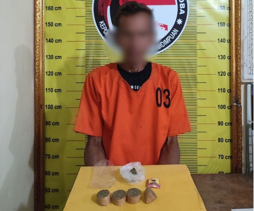 Terduga Pengedar Narkoba Bawa Kemasan Ganja Mirip Potongan Kue Lemang