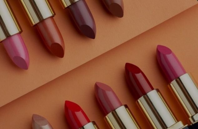 Melihat Tren Warna Lipstik, Masih Bernuansa Warm dan Natural