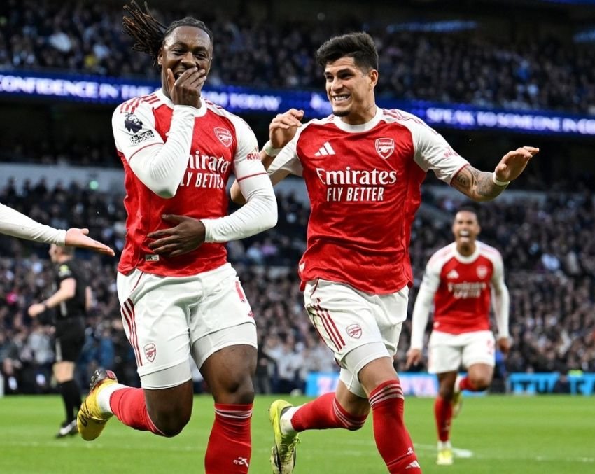 Arsenal Mengamuk di Kandang Spurs! Menang 4-1, Jarak dari Manchester City Kini Lima Poin