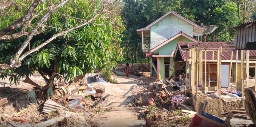 Pasca Banjir Luapan Sungai Batangtoru, Warga Taman Sari Rela untuk Direlokasi