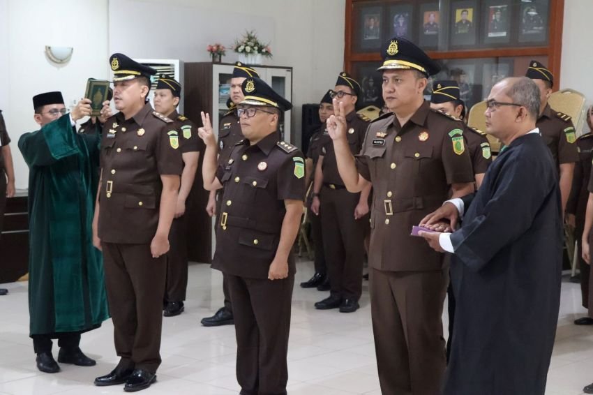 Kajari Medan Ridwan Sujana Angsar Lantik Kasi Intelijen, Pidum, dan Pidsus