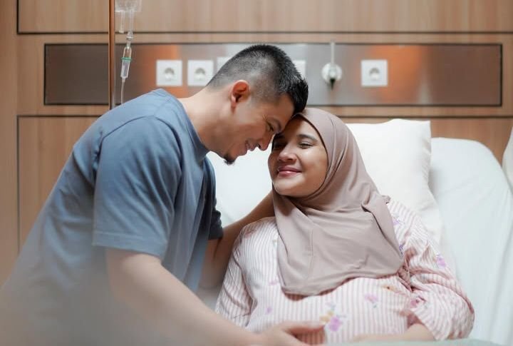 Selamat! Zaskia Sungkar dan Irwansyah Punya Anak Kedua