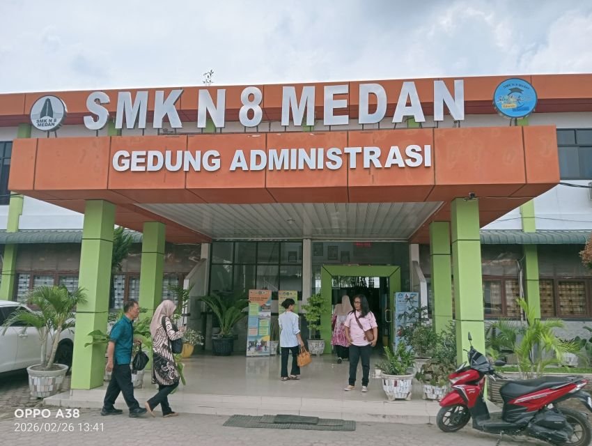 SMKN 8 Medan Fokus Keterampilan Kerja dan Menumbuhkan Karakter Religius
