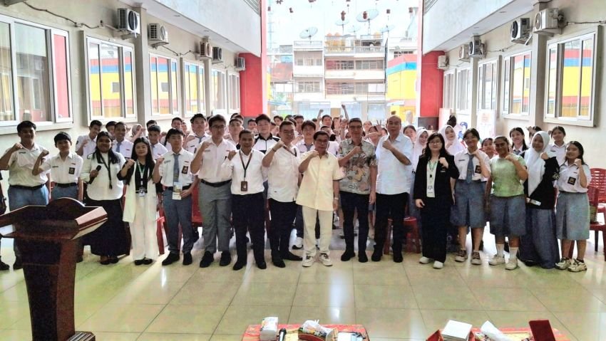 Road Show ke Tiga Sekolah di Asahan dan Tg Balai, Sofyan Tan Soroti Rendahnya Riset dan Pendidikan Indonesia