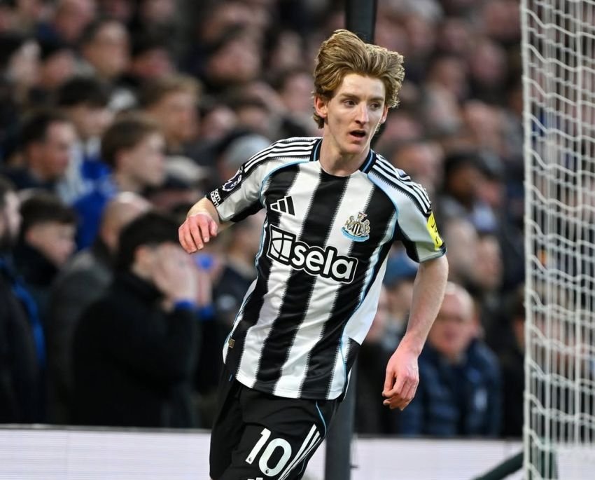Chelsea Tumbang di Stamford Bridge, Gordon Hancurkan Harapan The Blues