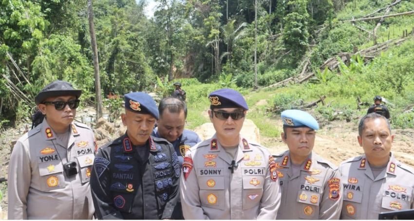 Wakapolda Sumut Ungkap Penindakan Tambang Emas Ilegal di Perbatasan Tapsel&ndash;Madina, 12 Ekskavator dan 17 Orang Diamankan