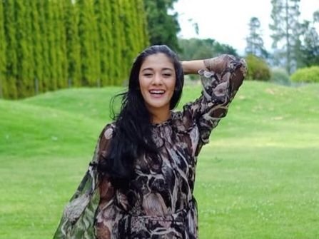 Jenuh Stripping Sinetron, Naysilla Mirdad Lari ke Alam