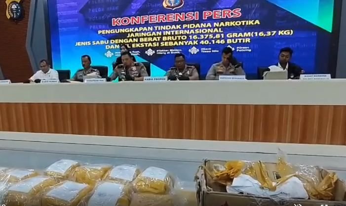 Polisi Bongkar Jaringan Narkoba Internasional di Riau, 16 Kilogram Sabu dan 40 Ribu Ekstasi Disita