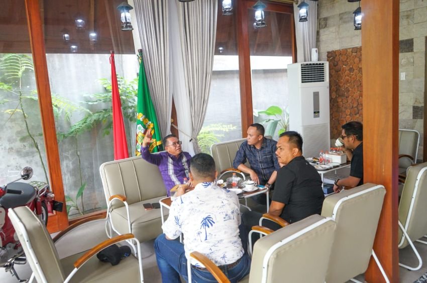 Momen Hangat Wakil Wali Kota Medan Terima Kunjungan Danyon Parako 463 Pasgat