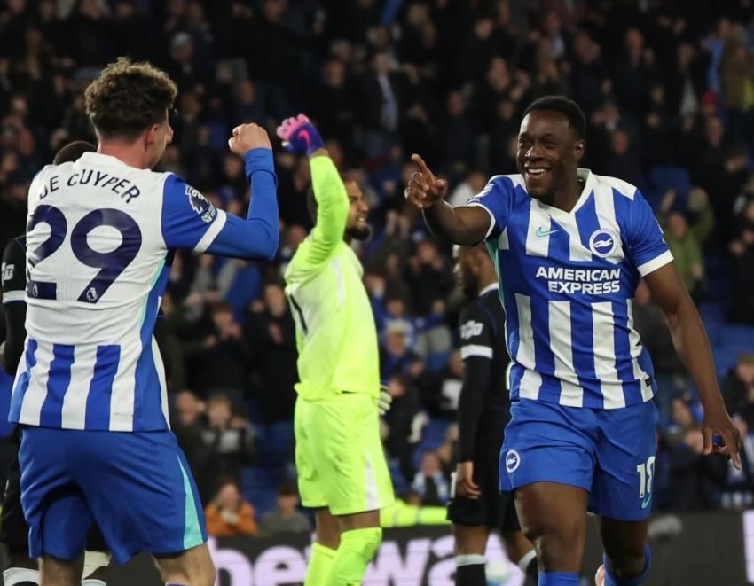 Chelsea Dihajar Brighton 0-3, Rosenior Murka Berat