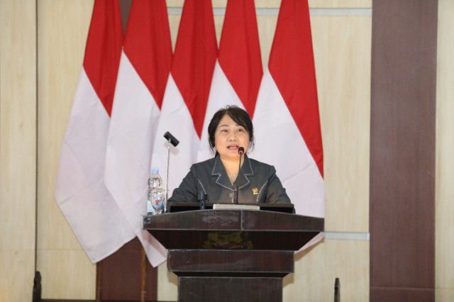 Lily MBA: Warga Dapil I Keluhkan Jalan Rusak dan Drainase Tumpat