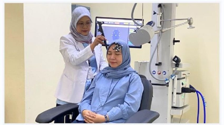 RS Adam Malik Hadirkan Teknologi TMS: Harapan Baru untuk Pemulihan Pasien Neurologi