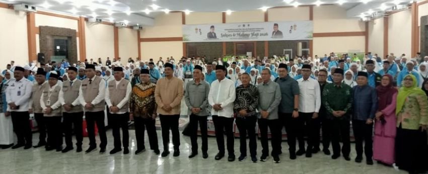Bobby Nasution Lepas Keberangkatan Jemaah Kloter Kedua Embarkasi Medan