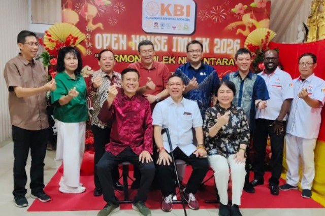 Dr Lily Open House Imlek Kongzili