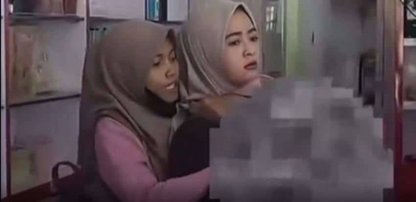 Aksi Seorang Perempuan Sandera Pekerja Toko Handphone di Medan