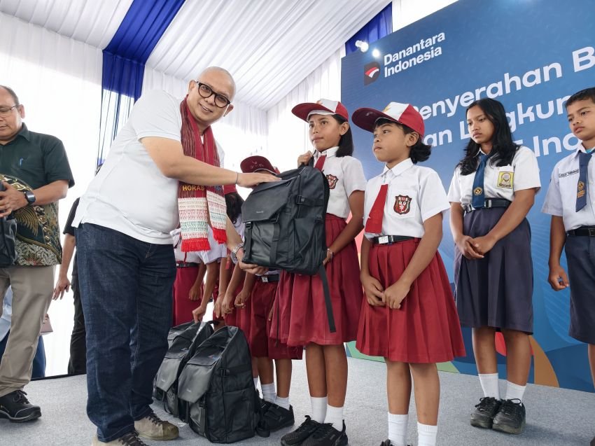 INALUM Serahkan Bantuan CSR di Kawasan Operasional Paritohan