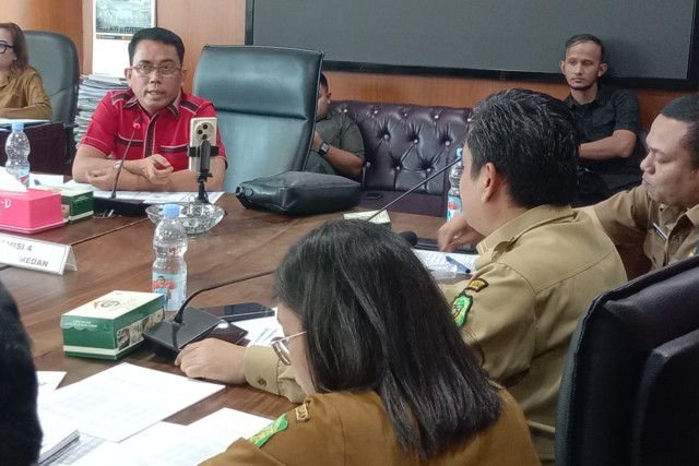 Paul Mei Anton Soroti Lambannya Pengurusan PBG di Medan