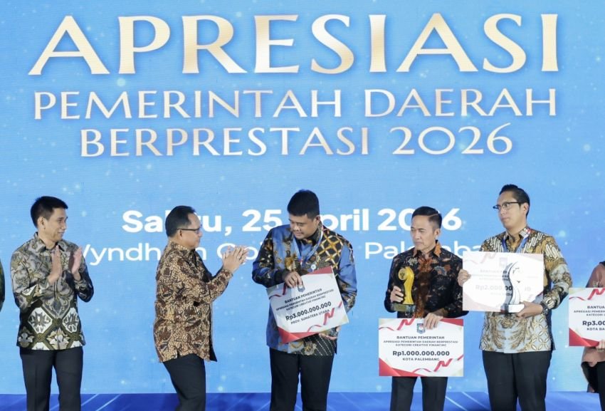Bobby Nasution Raih Penghargaan Creative Financing dari Mendagri