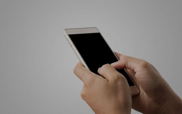 Cara Gampang Nilai Kepribadian Orang, Lihat Caranya Pegang Ponsel