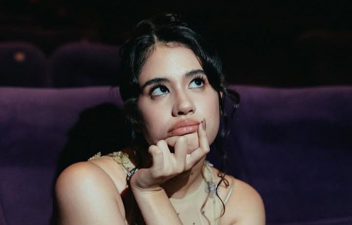 Demi Sutradara, Arla Ailani Rela Panjangi Bulu Ketek