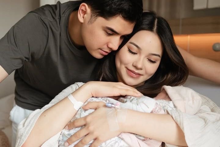Anak Al Ghazali dan Alyssa Daguise Lahir Minggu, Ahmad Dhani Berharap Jumat Kliwon
