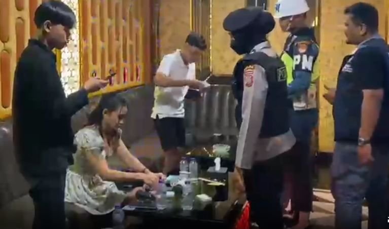 Polda Sumut Gerebek 2 Club Elite di Medan, Puluhan Orang Tes Swab