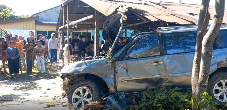 Tabrakan Kereta Api Petikemas dengan Mobil di Tebingtinggi, Sopir Minibus Tewas