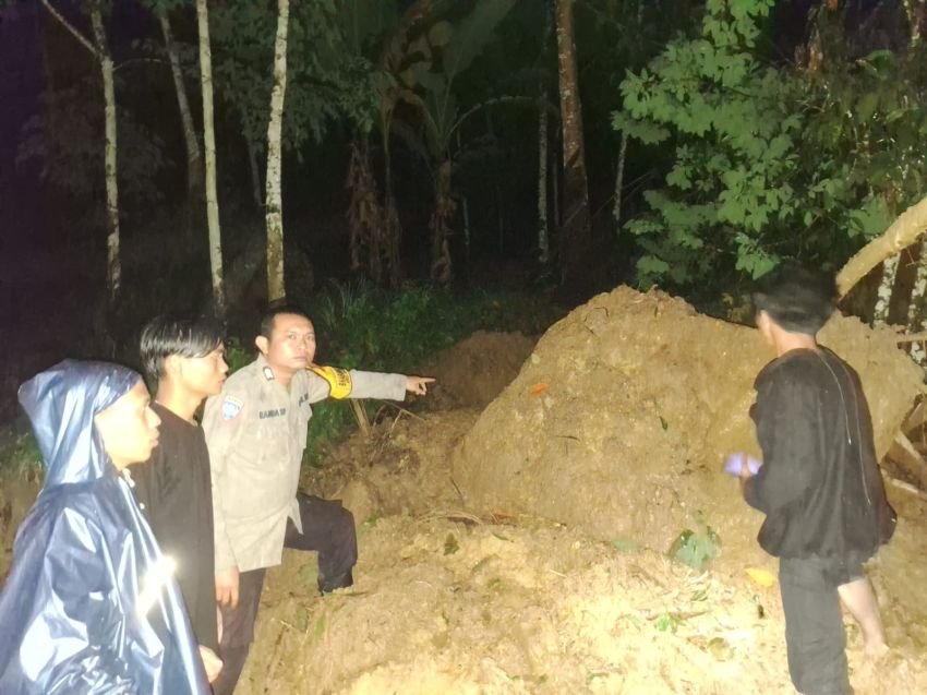 Longsor Akibat Diguyur Hujan Deras, Dua Warga Batangtoru Dilaporkan Hilang