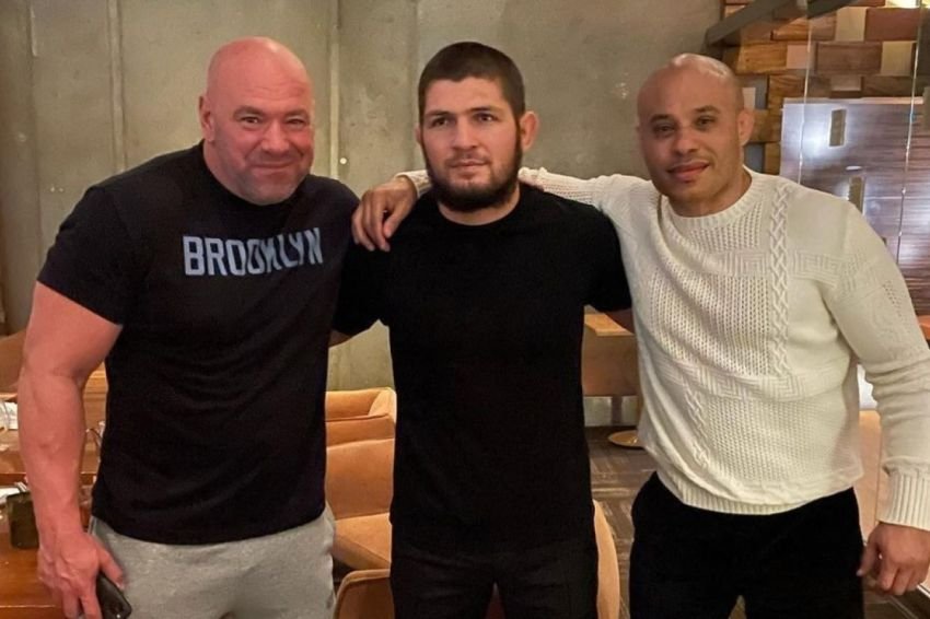 Dana White Sebut Khabib Pensiun karena Uang, Sang Elang Murka: &ldquo;Demi Allah, Itu Kebohongan Mutlak&rdquo;