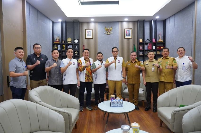 Rico Waas Dukung Kompetisi Padel Untuk Semua