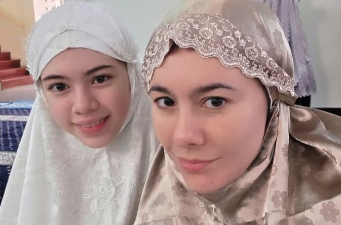 Lebaran Idul Adha Berdua Saja, Wulan Guritno: Semoga Penuh Berkah