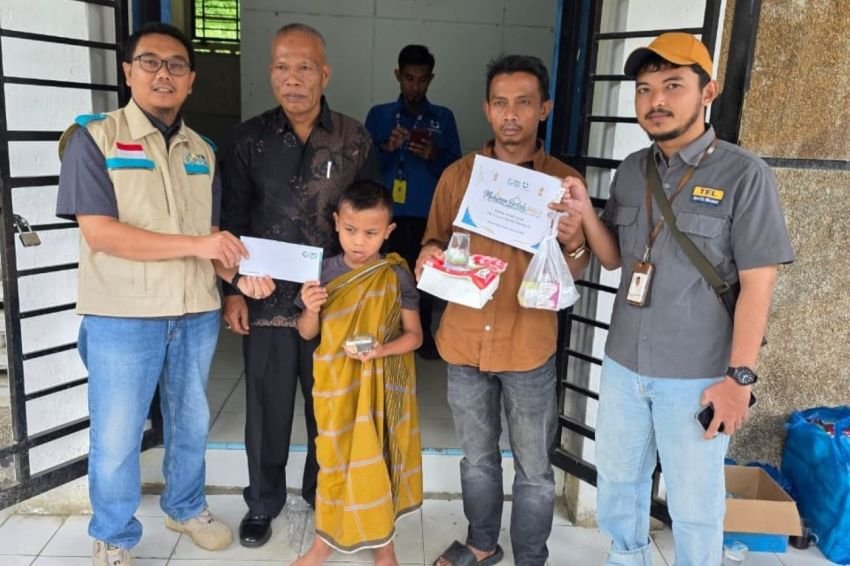 YBM PLN UP3 Padangsidimpuan Gelar Khitan Gratis bagi 50 Anak di Madina